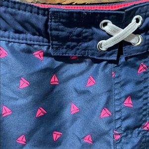 Men’s swim trunks (S)